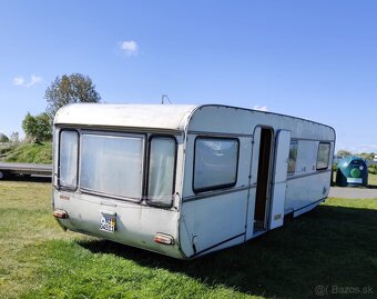 Karavan 7,7 x2,4 m - 2