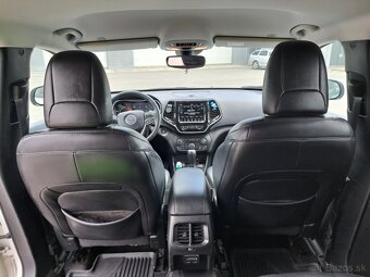 Jeep Cherokee - 2