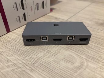 KVM Hama ( HDMI + USB ) prepínač pre nap. PC + Mac - 2