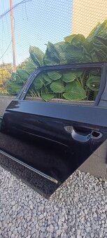 Passat B6 combi nárazník dvere - 2