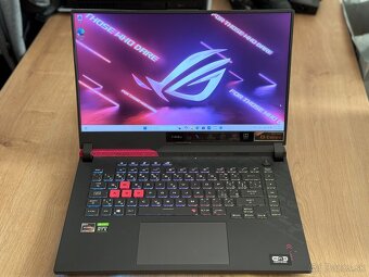 ASUS ROG STRIX G513QM - 2
