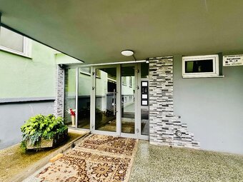 SIMI real - veľký 3 izbový byt s balkónom - 75 m2 - 2