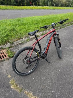 Giant dirt e - 2