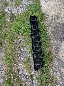 Spodna mriezka z V6 naraznika pre Audi TT mk1 - 2