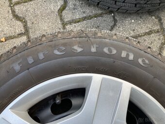 Predám sadu zimných kolies s puklicami na Ford Fiesta R14 - 2