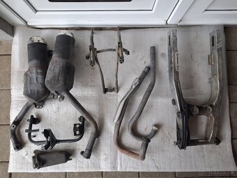 Honda NX 650 DOMINATOR - 2