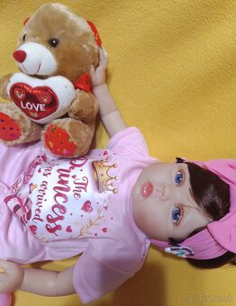 Realistická bábika Valéria - 2