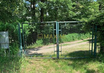 Ponúkame na predaj pozemok na Popolnej ulici, m. č. Rača. - 2