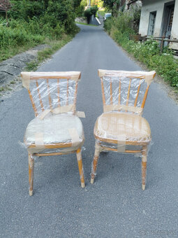 DARUJEM A PREDAM DREVENE  STOLICKY - 2