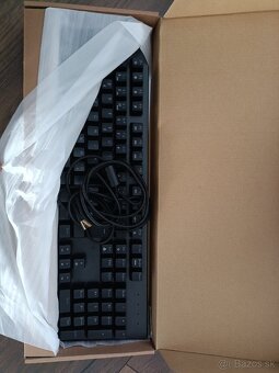 Predám mechanickú klávesnicu Genesis Thor 303 - 2