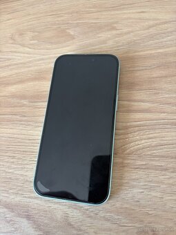 predám iphone 15 128 GB - 2