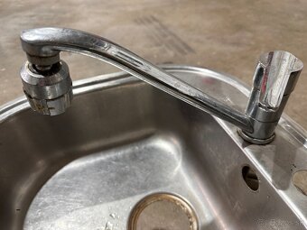 Umývadlo s batériou - 2