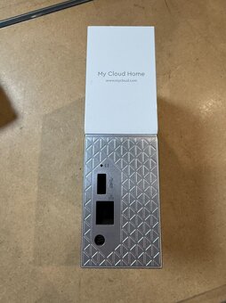 Predám prázdny box na disk značka WD - 2