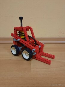 Lego Technic 8044 - Universal Pneumatic Set - 2