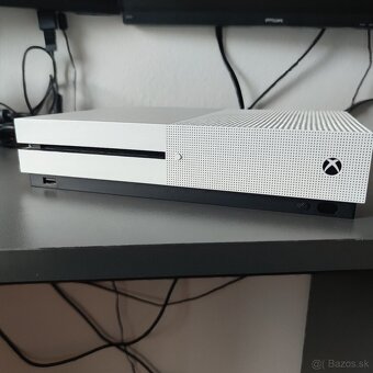 Xbox One S 500GB - 2