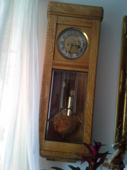 VYSIACE HODINY - 2