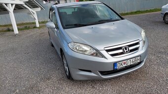 Honda FR-V 6miestne 2.2 ictdi 103kw nafta 2006 - 2