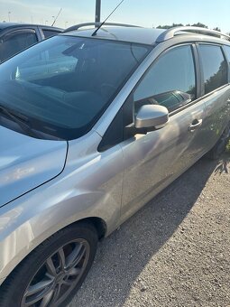 Predám Ford Focus kombi benzín-plyn - 2