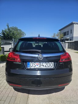 Opel Insignia Sportstourer 2.0 diesel 128 kW - 2
