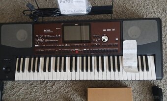 Korg Pa 700 - 2