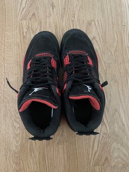 Jordan 4 Red Thunder - 2