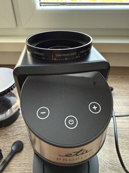 Mlynček na kávu ETA Profito 1069 90000 čierny - 2