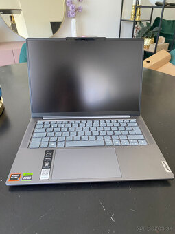 LENOVO Yoga Pro 7 | Ryzen AI 9 365 | 32GB | 1TB | OLED 2.8K - 2