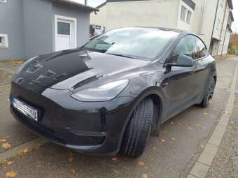 Tesla Model Y – 04/2024 – 220 kW – 52 121 km – Výborný stav - 2