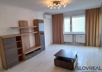 SLOVREAL - Predaj 4 izbového bytu v Banskej Štiavnici - 2