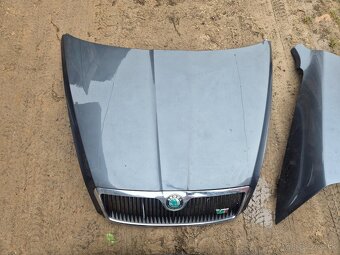 Predám prednú kapotu na Škoda Octavia 2 - 9153 - - 2