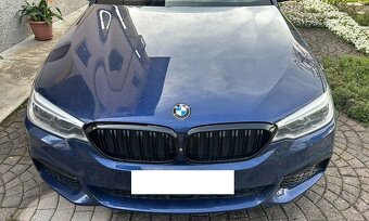 CIERNA MASKA GRIL BMW rady 5 - 2