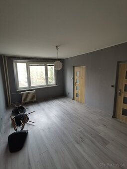 Predám peknú, zabalenu podlahu - 2