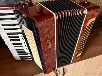 Predám akordeon Ruskej výroby - 2