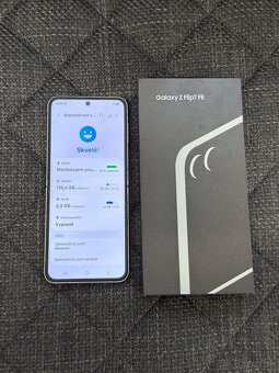 Samsung Galaxy Z Flip 7 FE White - 2