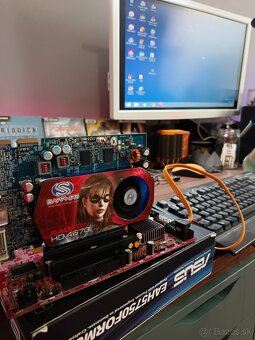 Sapphire HD4670 - 1 GB - 2