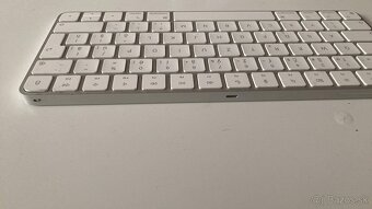 Apple Magic Keyboard 2024 - 2