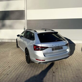 Škoda Superb Sportline 2.0TDI 140kw Virtual/Canton/Matrix - 2