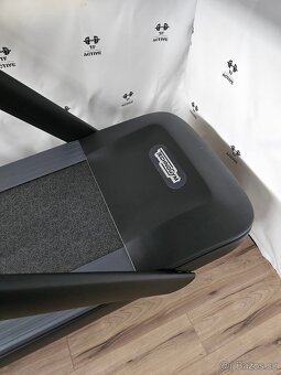 Bežecký pás Technogym Run Now 1000 - 2