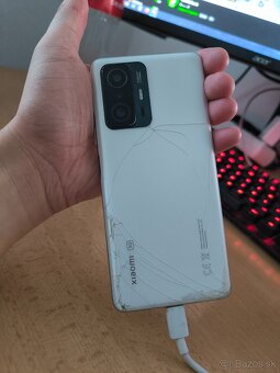 Predám plne funkčný mobilný telefón Xiaomi 11T 128GB biely - 2