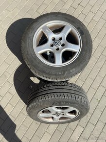Elektróny Volkswagen golf 4 - 5x100 R15 195/65 - 2