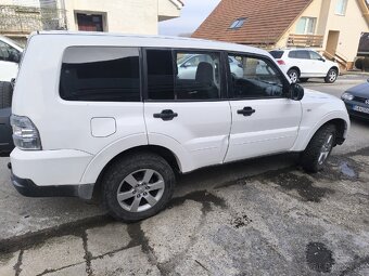 Mitsubishi pajero iv - 2