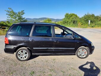 Predam wolksvagen sharan 1.9tdi - 2