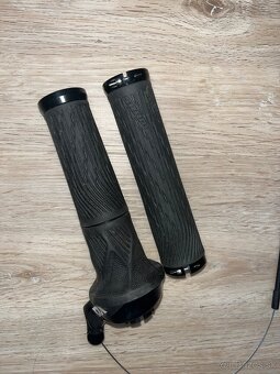 SRAM X01 Eagle otočné radenie, pravé, 12-rýchl., vrátane loc - 2