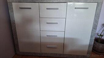 Obývacia stena sivý mramor a biela - 2