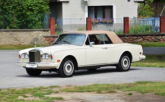 Rolls-Royce Corniche - 2