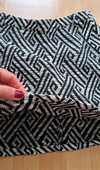 Pull&Bear retro jesenná minisukňa S - 2