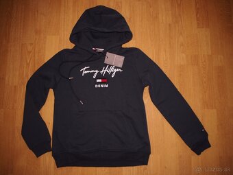 Tommy Hilfiger dámska mikina s kapucnou čierna - 2