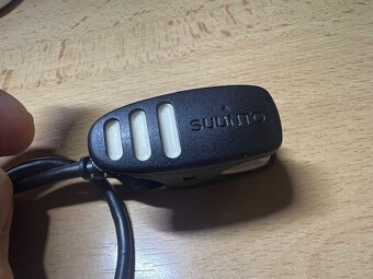 Napájecí a komunikační USB kabel pro hodinky Suunto 5 - 2