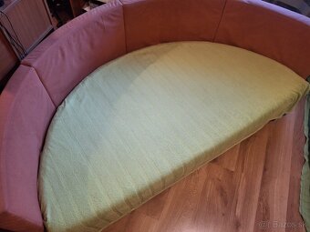 Červená sedačka - 2