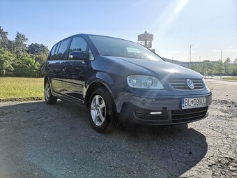 Volkswagen Touran AUTOMAT s park. senzorom - 2